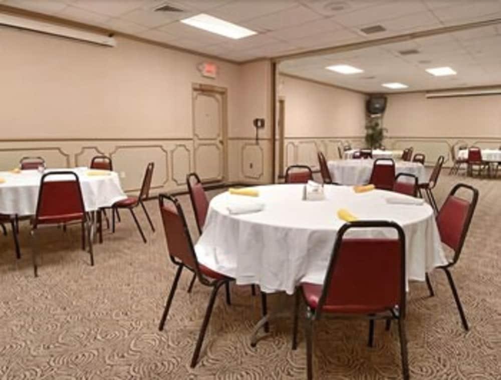 Ramada By Wyndham Paintsville Hotel & Conference Center Restauracja zdjęcie