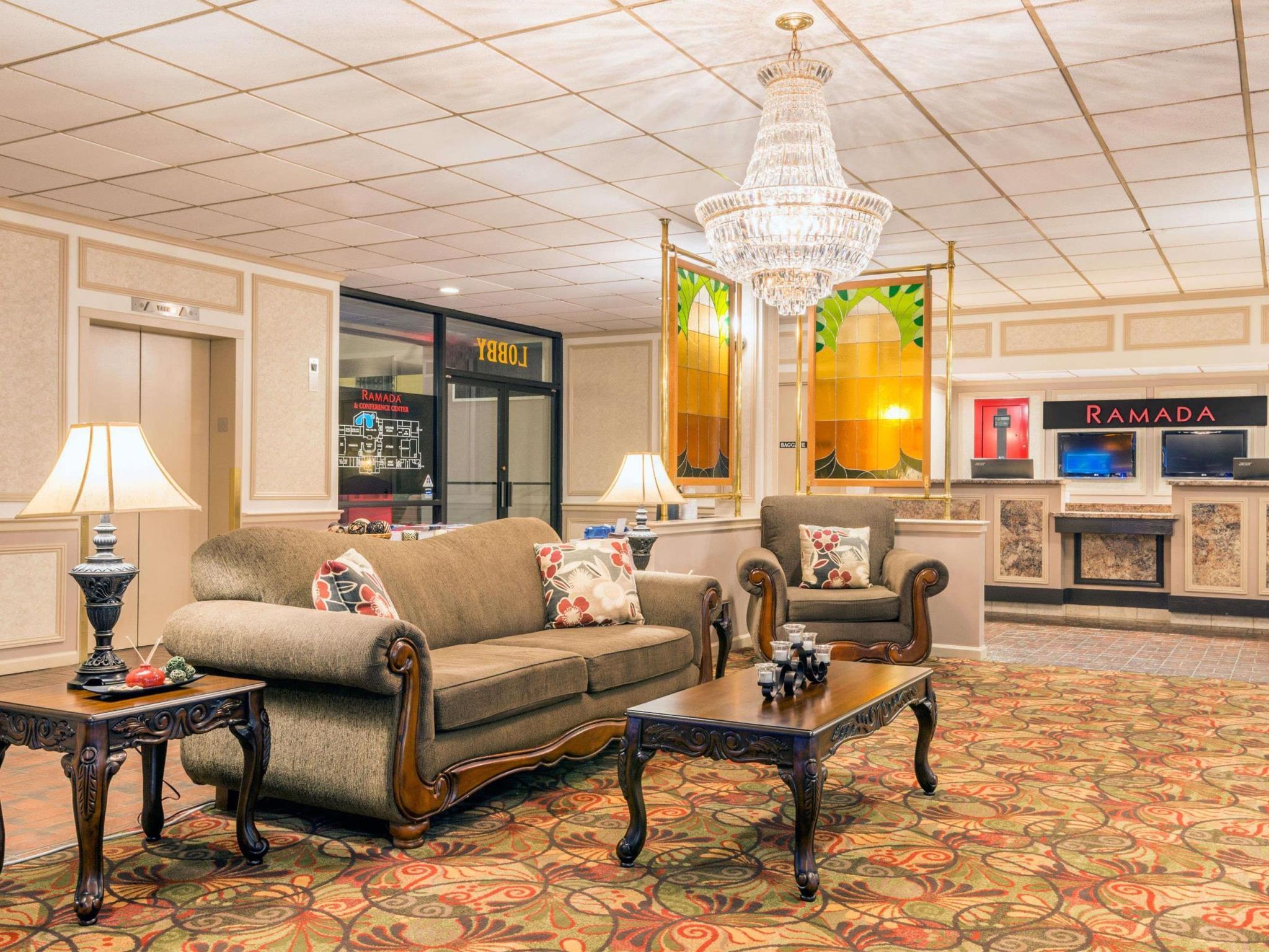 Ramada By Wyndham Paintsville Hotel & Conference Center Zewnętrze zdjęcie